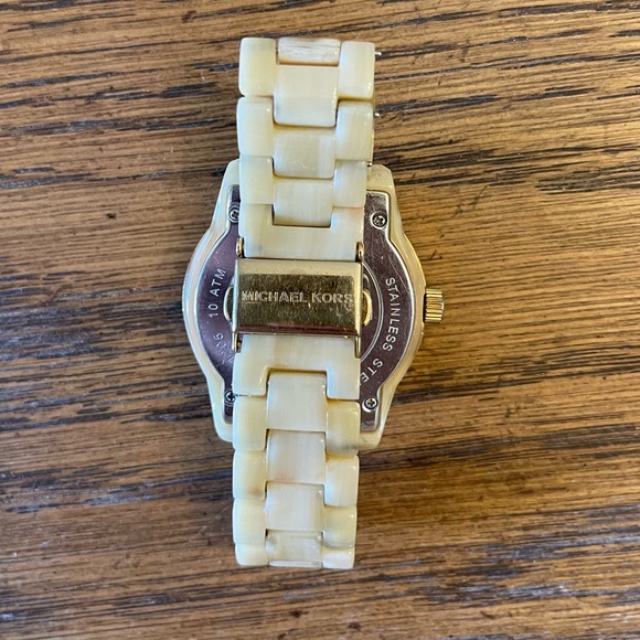 Michael Kors watch - Picture 2 of 4